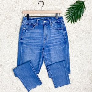 AMERICAN EAGLE Mom Jeans